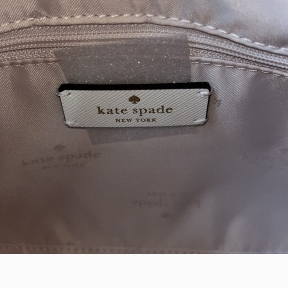 NWT Kate Spade ♠️ Madison Strawberry Vine Printed Leather Duffle Crossbody bag - Picture 6 of 6